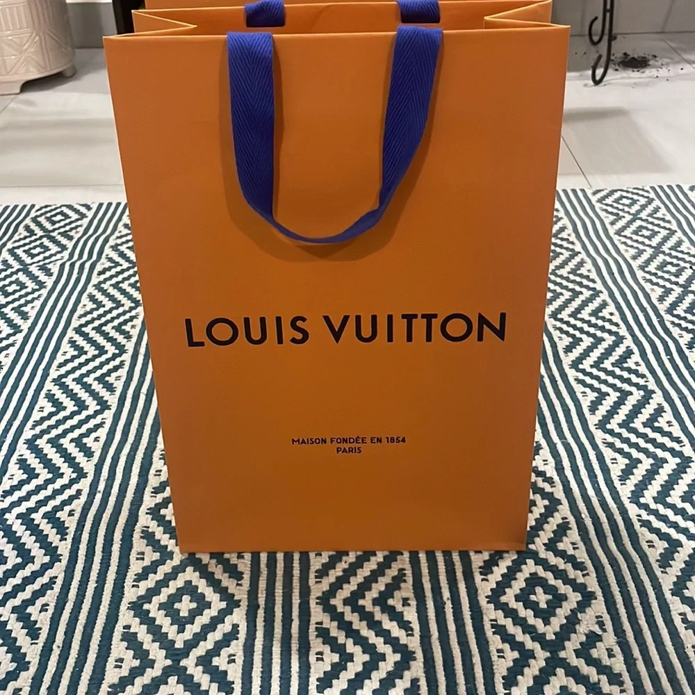 LV shopping bag